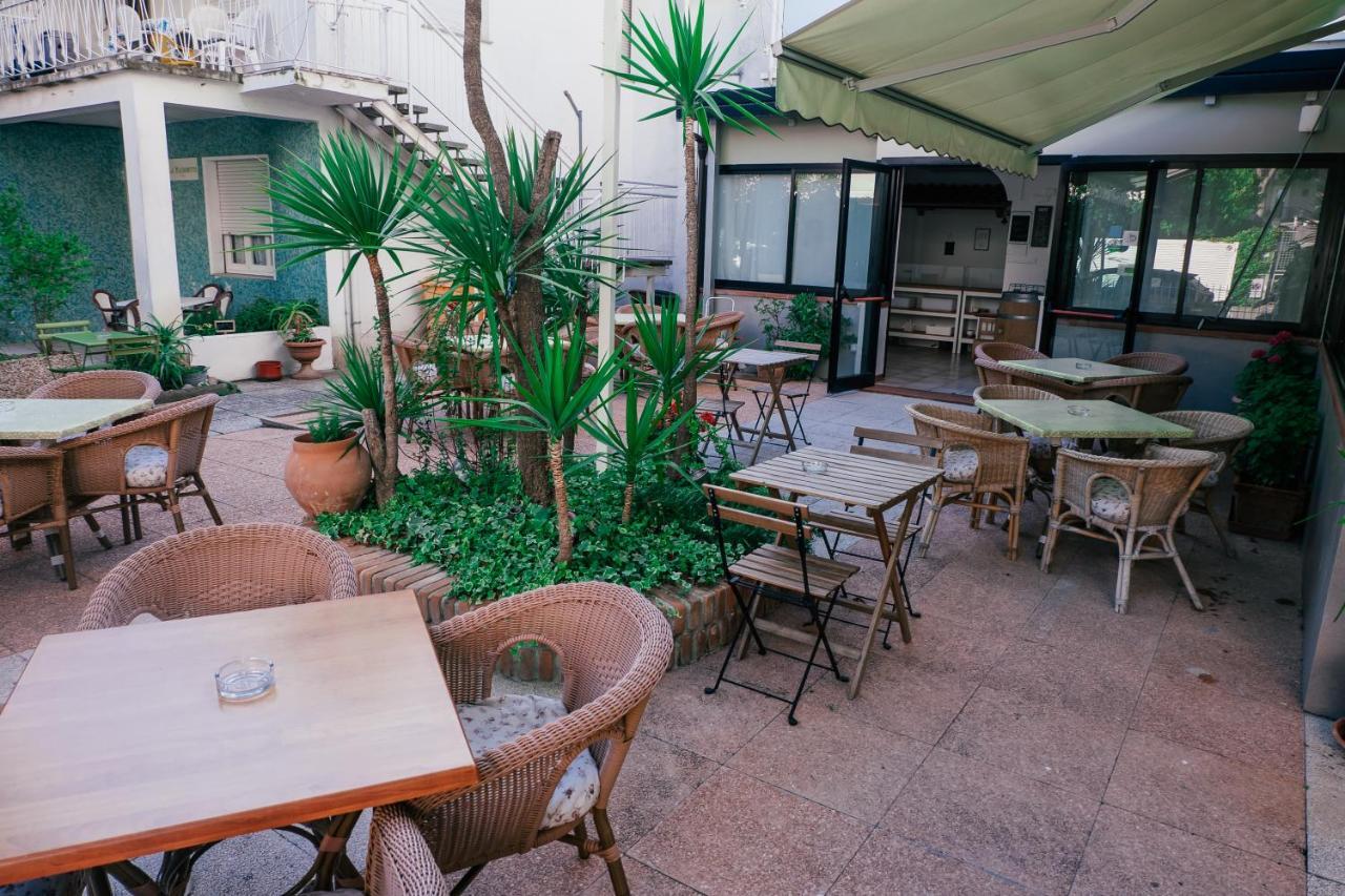 Hotel Jolie Riccione Exterior foto